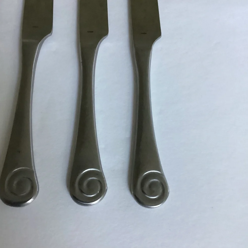 Robert Welch Ammonite Knives Set of Eight Stainless Steel Modern Flatware